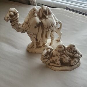 Vintage Ceramic  camel. Set of 2. 1973. Figurines.